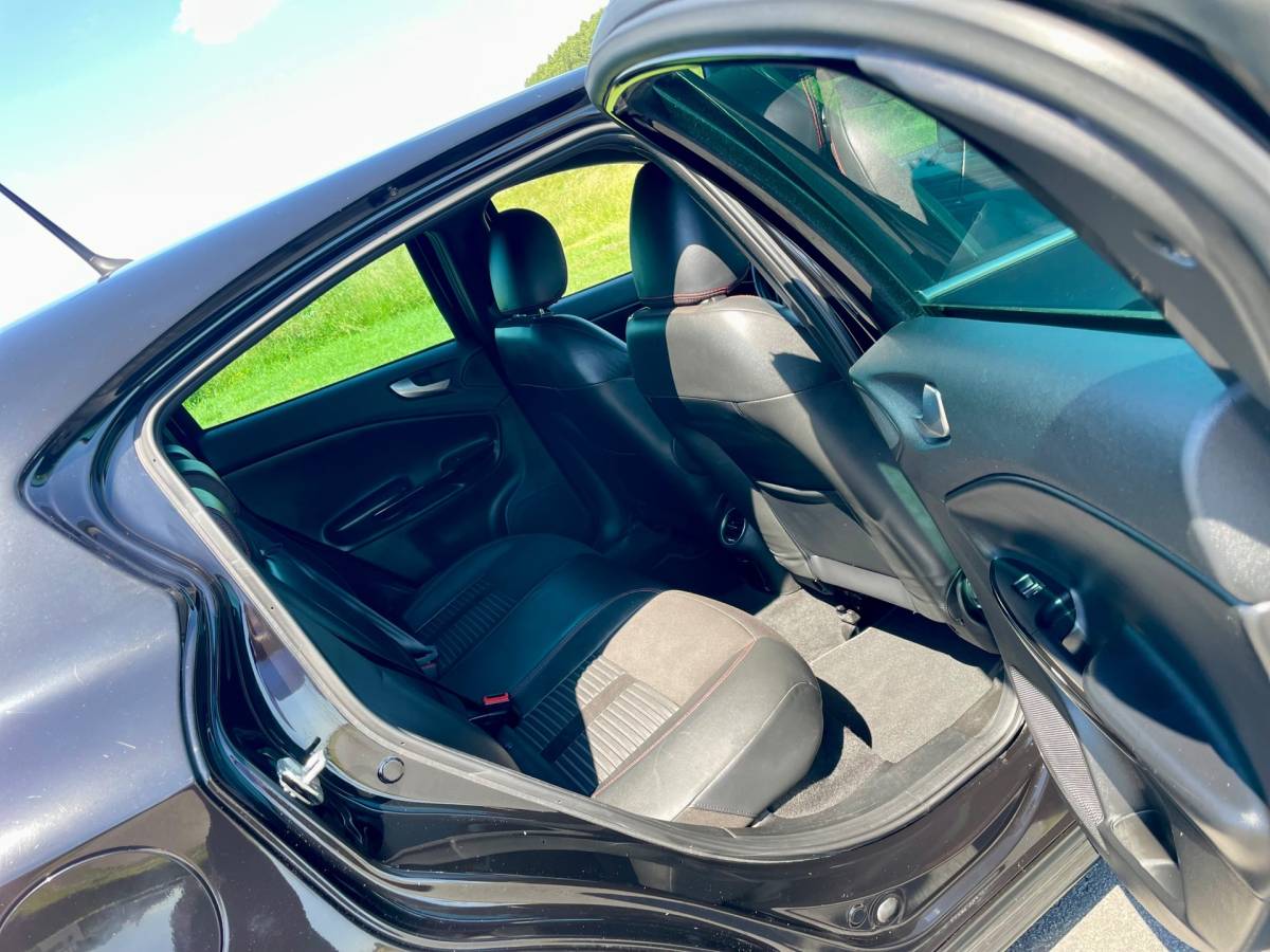 Alfa Romeo Giulietta Alfa Romeo Giulietta 1.7 TBi Quadrifoglio Verde, 235pk, Trekhaak, Navi, Cruise/Climate, Stoelverw, Bluetooth, Goed onderhouden!