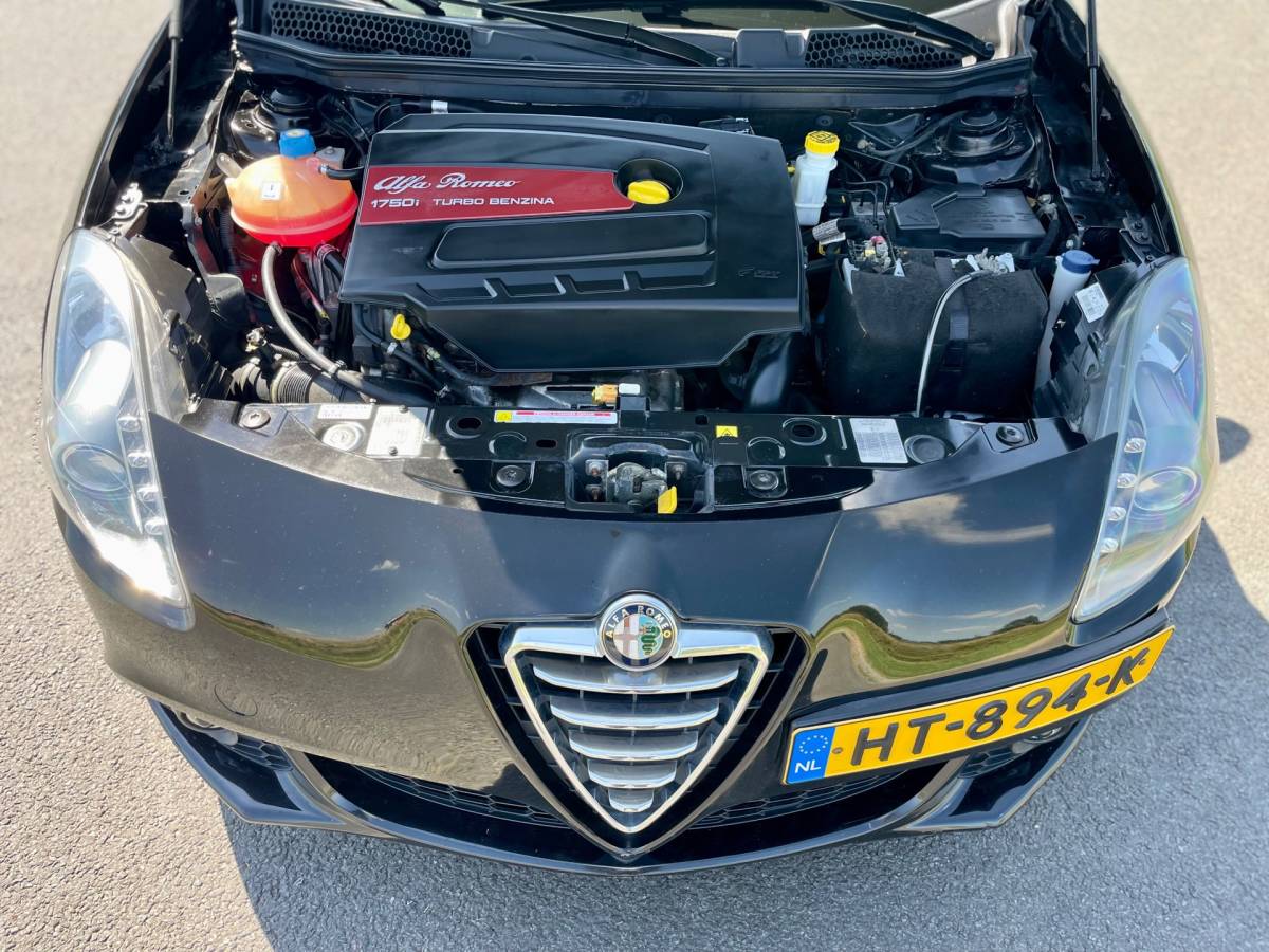 Alfa Romeo Giulietta Alfa Romeo Giulietta 1.7 TBi Quadrifoglio Verde, 235pk, Trekhaak, Navi, Cruise/Climate, Stoelverw, Bluetooth, Goed onderhouden!