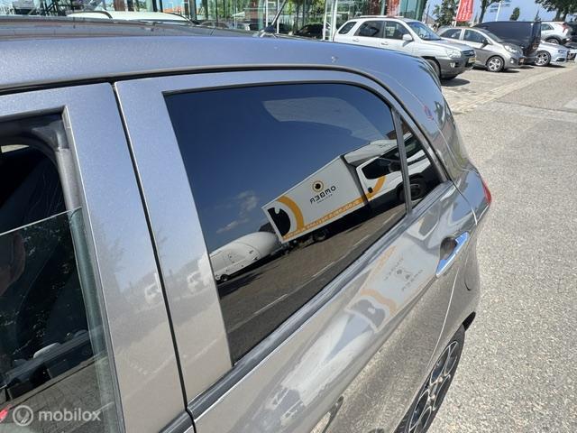 Kia Picanto Kia Picanto 1.0 CVVT First Edition 5 deurs , Airco Climate controle, Cruisse Controle . Electrische ramen , Centrale deurvergrendeling met afstandsbediening , Voorstoel in hoogte verstelbaar