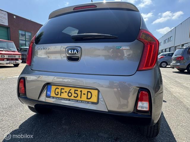 Kia Picanto Kia Picanto 1.0 CVVT First Edition 5 deurs , Airco Climate controle, Cruisse Controle . Electrische ramen , Centrale deurvergrendeling met afstandsbediening , Voorstoel in hoogte verstelbaar