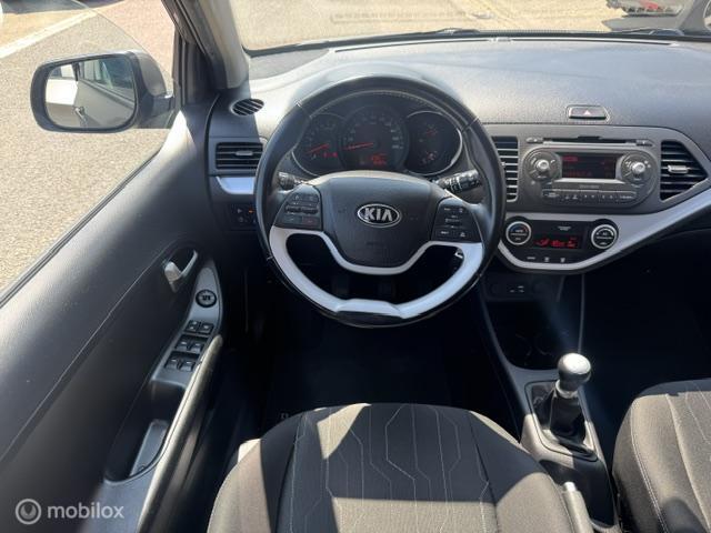 Kia Picanto Kia Picanto 1.0 CVVT First Edition 5 deurs , Airco Climate controle, Cruisse Controle . Electrische ramen , Centrale deurvergrendeling met afstandsbediening , Voorstoel in hoogte verstelbaar