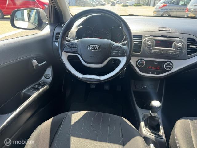 Kia Picanto Kia Picanto 1.0 CVVT First Edition 5 deurs , Airco Climate controle, Cruisse Controle . Electrische ramen , Centrale deurvergrendeling met afstandsbediening , Voorstoel in hoogte verstelbaar
