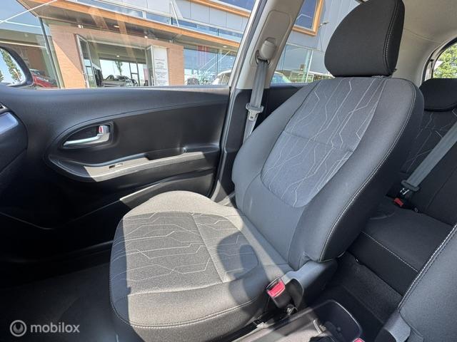 Kia Picanto Kia Picanto 1.0 CVVT First Edition 5 deurs , Airco Climate controle, Cruisse Controle . Electrische ramen , Centrale deurvergrendeling met afstandsbediening , Voorstoel in hoogte verstelbaar