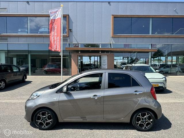Kia Picanto Kia Picanto 1.0 CVVT First Edition 5 deurs , Airco Climate controle, Cruisse Controle . Electrische ramen , Centrale deurvergrendeling met afstandsbediening , Voorstoel in hoogte verstelbaar