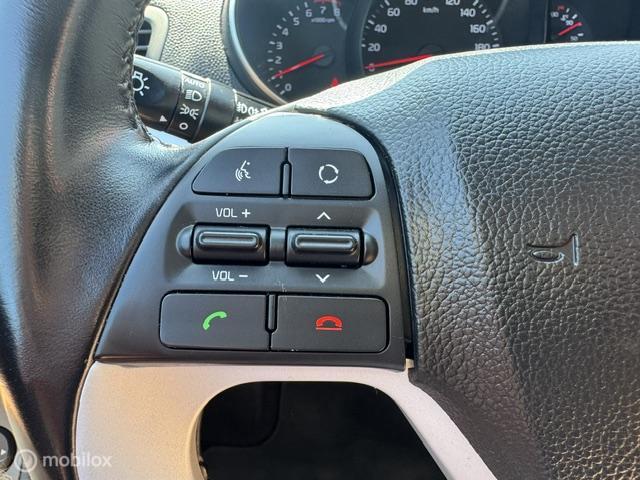 Kia Picanto Kia Picanto 1.0 CVVT First Edition 5 deurs , Airco Climate controle, Cruisse Controle . Electrische ramen , Centrale deurvergrendeling met afstandsbediening , Voorstoel in hoogte verstelbaar