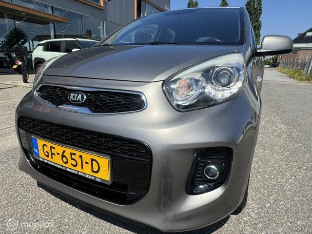 Kia Picanto Kia Picanto 1.0 CVVT First Edition 5 deurs , Airco Climate controle, Cruisse Controle . Electrische ramen , Centrale deurvergrendeling met afstandsbediening , Voorstoel in hoogte verstelbaar