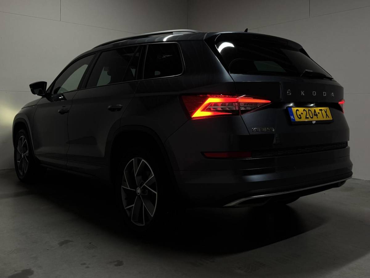 Škoda Kodiaq Skoda Kodiaq 1.5 TSI Sportline Pano Canton Memory ACC Camera NAP