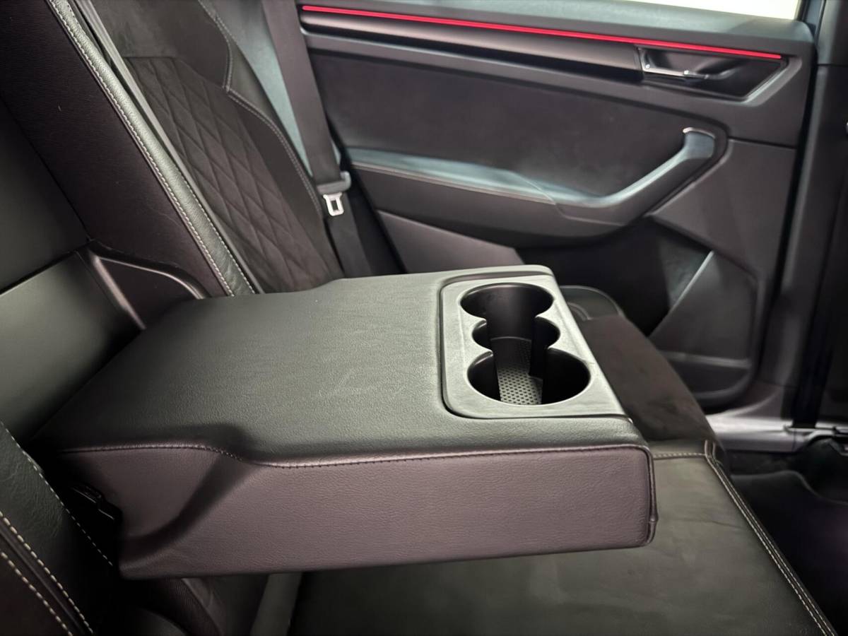 Škoda Kodiaq Skoda Kodiaq 1.5 TSI Sportline Pano Canton Memory ACC Camera NAP