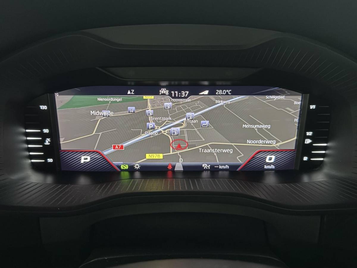 Škoda Kodiaq Skoda Kodiaq 1.5 TSI Sportline Pano Canton Memory ACC Camera NAP
