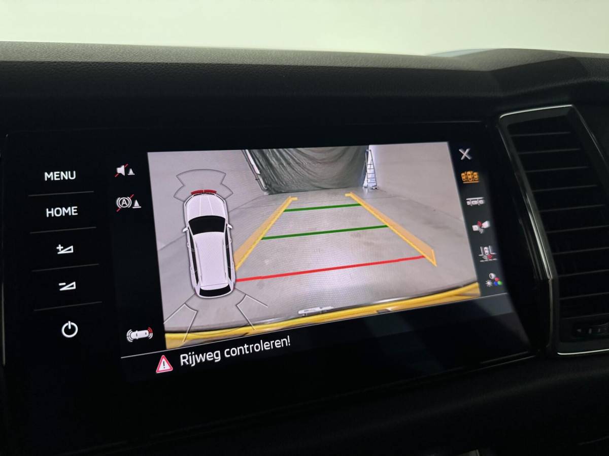 Škoda Kodiaq Skoda Kodiaq 1.5 TSI Sportline Pano Canton Memory ACC Camera NAP