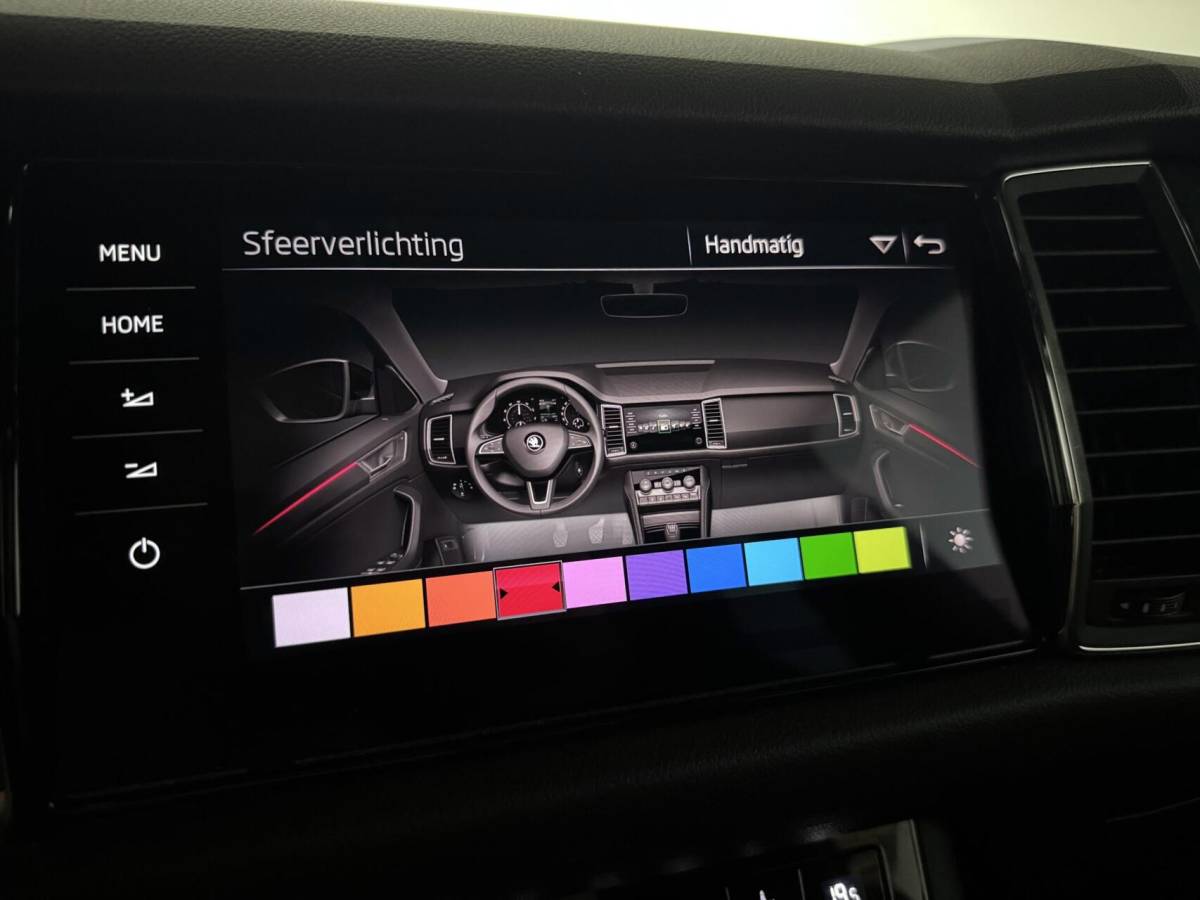 Škoda Kodiaq Skoda Kodiaq 1.5 TSI Sportline Pano Canton Memory ACC Camera NAP
