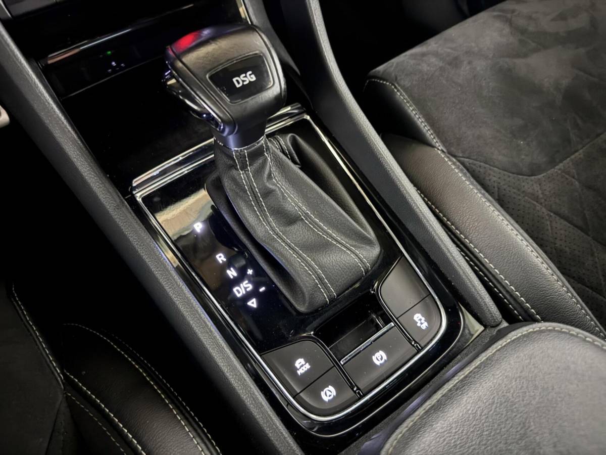 Škoda Kodiaq Skoda Kodiaq 1.5 TSI Sportline Pano Canton Memory ACC Camera NAP