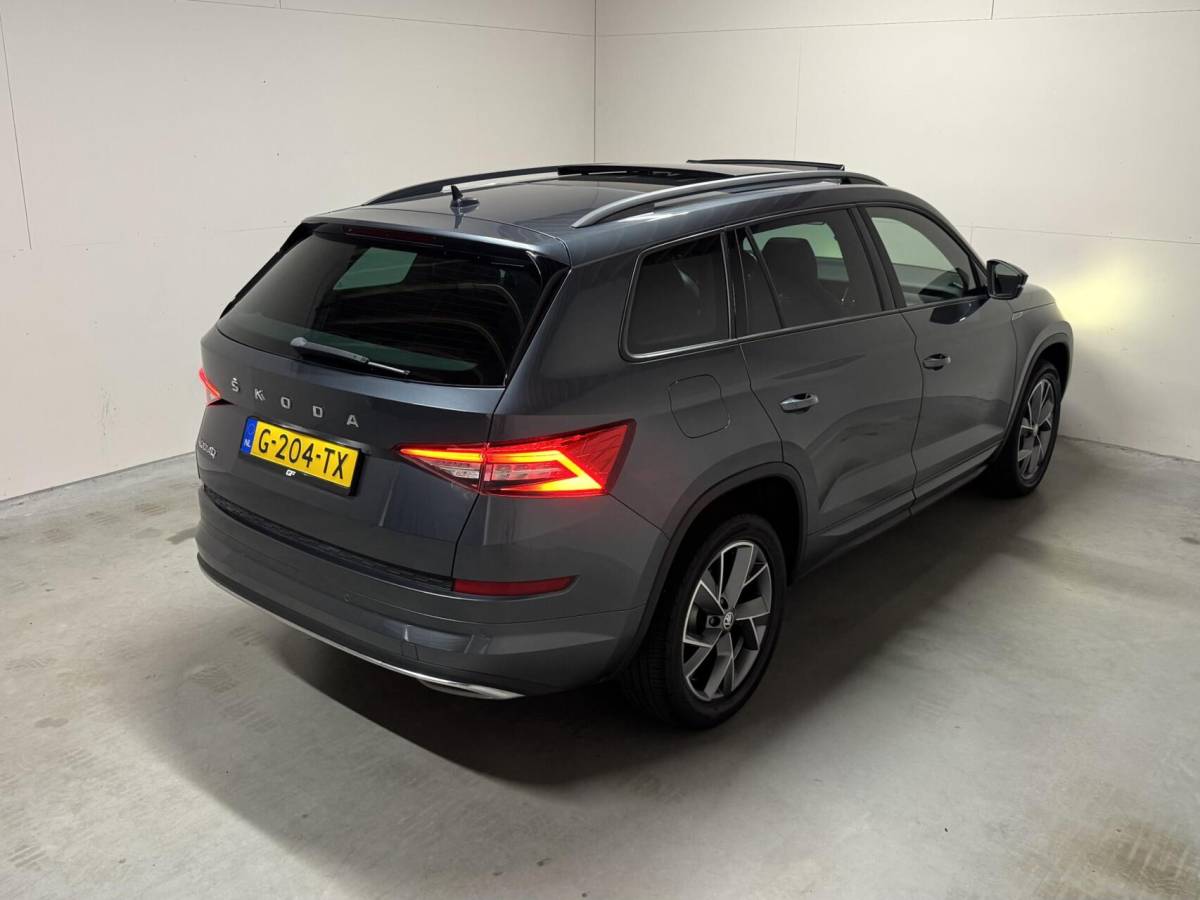 Škoda Kodiaq Skoda Kodiaq 1.5 TSI Sportline Pano Canton Memory ACC Camera NAP
