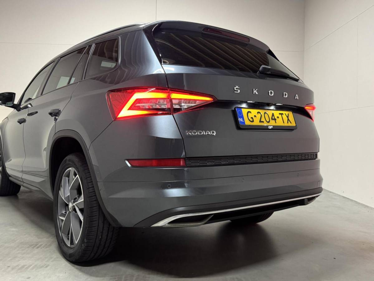 Škoda Kodiaq Skoda Kodiaq 1.5 TSI Sportline Pano Canton Memory ACC Camera NAP
