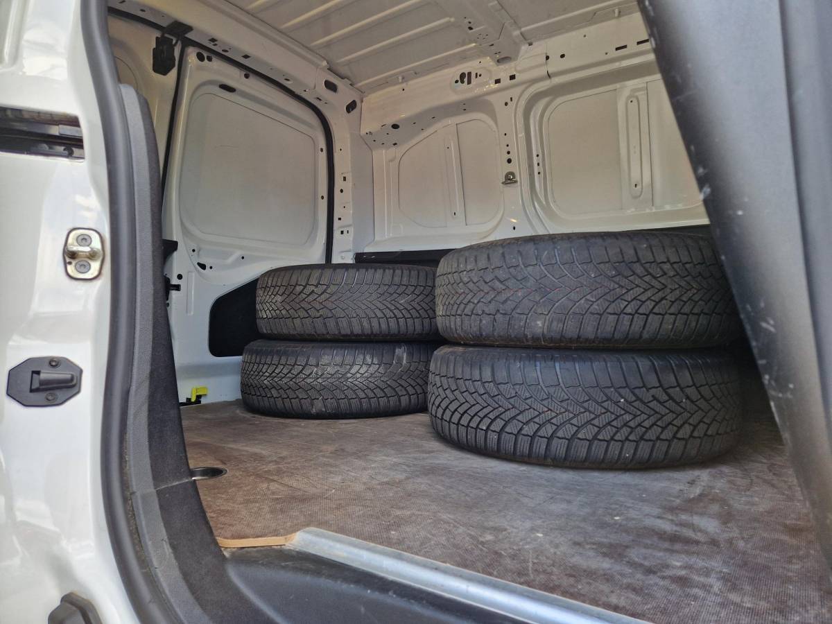 Opel Combo-e Life Opel Combo-e Life L1H1 Edition 50 kWh | tot 275km WLTP range | 100kW snelladen | Achteruitrijcamera | Apple Carplay/Android Auto |