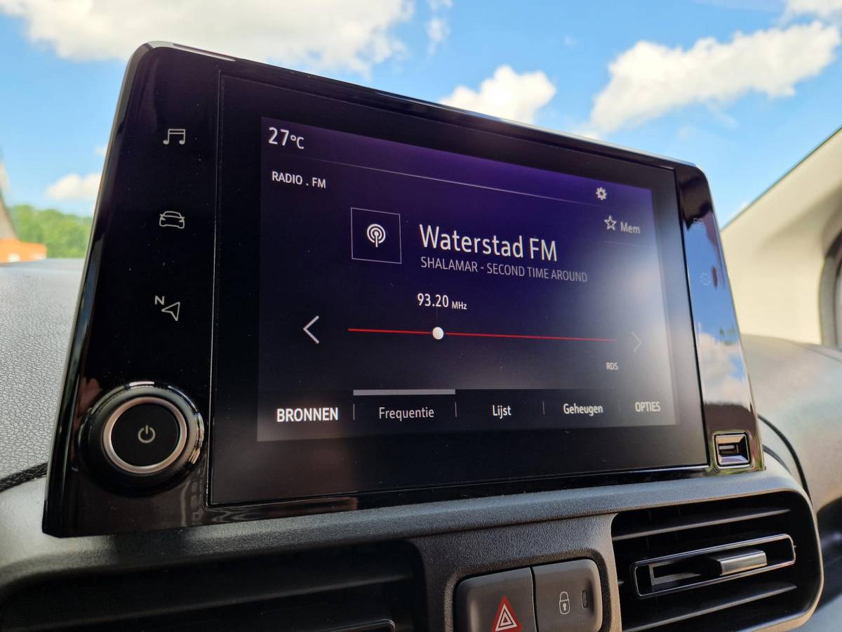 Opel Combo-e Life Opel Combo-e Life L1H1 Edition 50 kWh | tot 275km WLTP range | 100kW snelladen | Achteruitrijcamera | Apple Carplay/Android Auto |