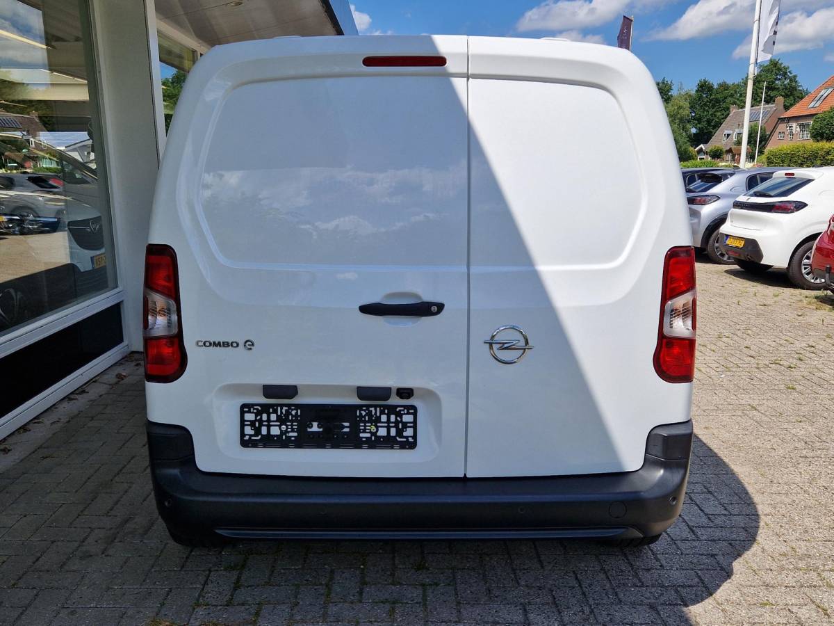 Opel Combo-e Life Opel Combo-e Life L1H1 Edition 50 kWh | tot 275km WLTP range | 100kW snelladen | Achteruitrijcamera | Apple Carplay/Android Auto |