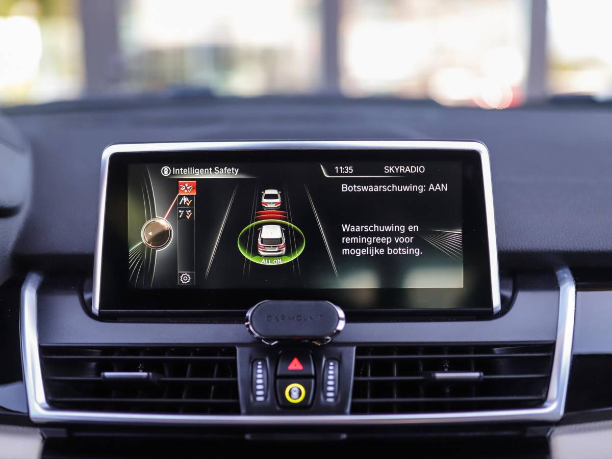 BMW 2 Serie BMW 2-serie Active Tourer 225i xDrive High Executive | Trekhaak | H/K | HUD | Camera | Leder