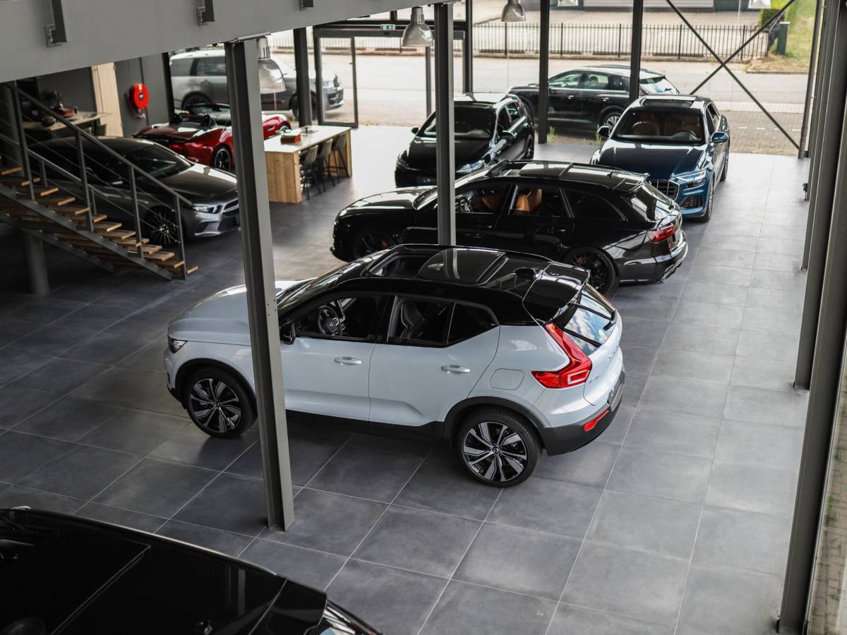 BMW 2 Serie BMW 2-serie Active Tourer 225i xDrive High Executive | Trekhaak | H/K | HUD | Camera | Leder