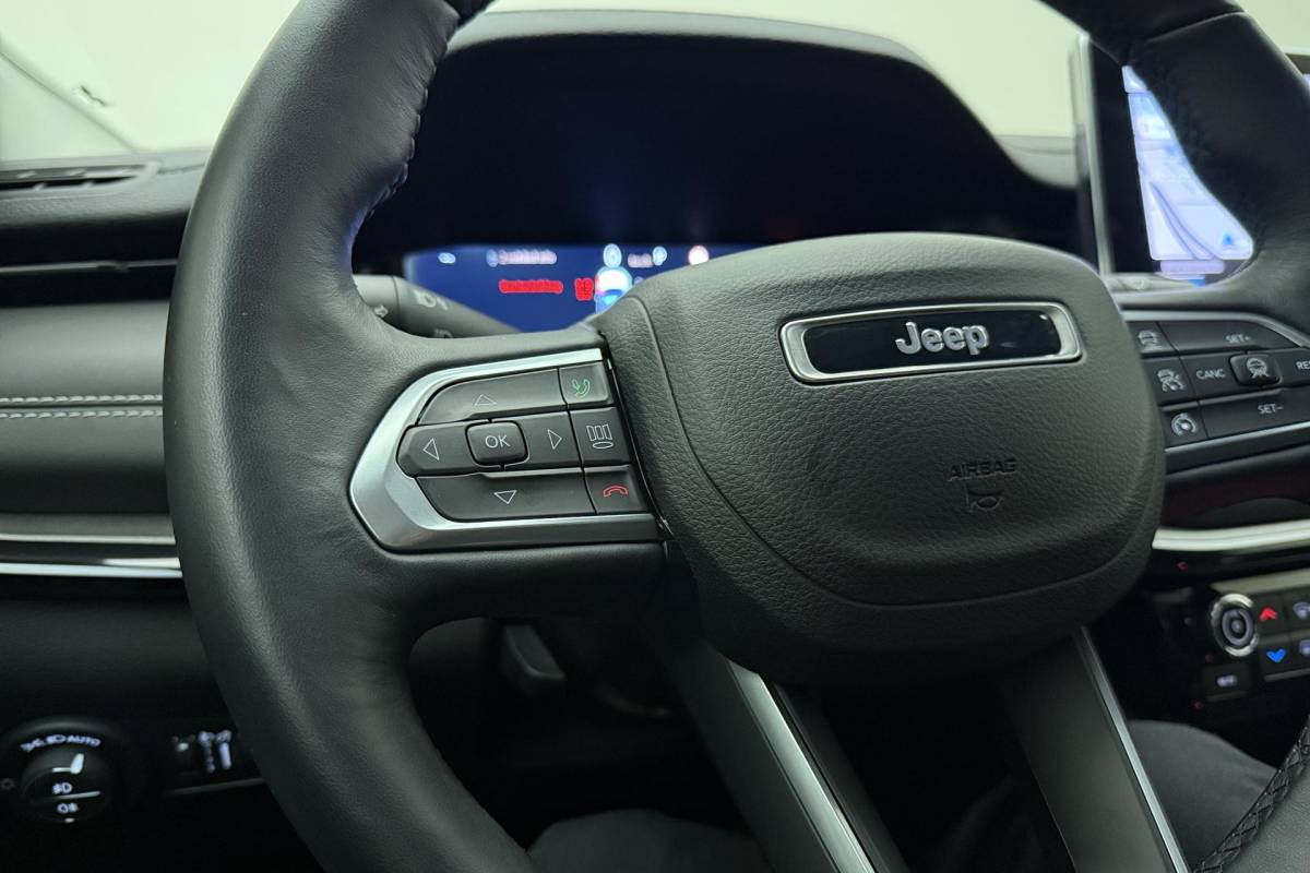 Jeep Compass Jeep Compass 1.5T 130pk Automaat e-Hybrid S | Navigatie | Lederen bekleding | Adapt. Cruise control | Climate control | Stoel- & stuurverwarming | Lichtmetalen velgen | Dakrails