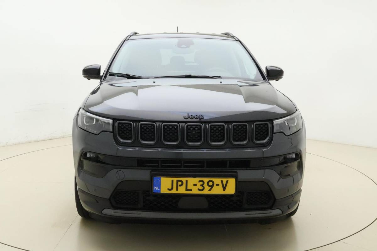 Jeep Compass Jeep Compass 1.5T 130pk Automaat e-Hybrid S | Navigatie | Lederen bekleding | Adapt. Cruise control | Climate control | Stoel- & stuurverwarming | Lichtmetalen velgen | Dakrails