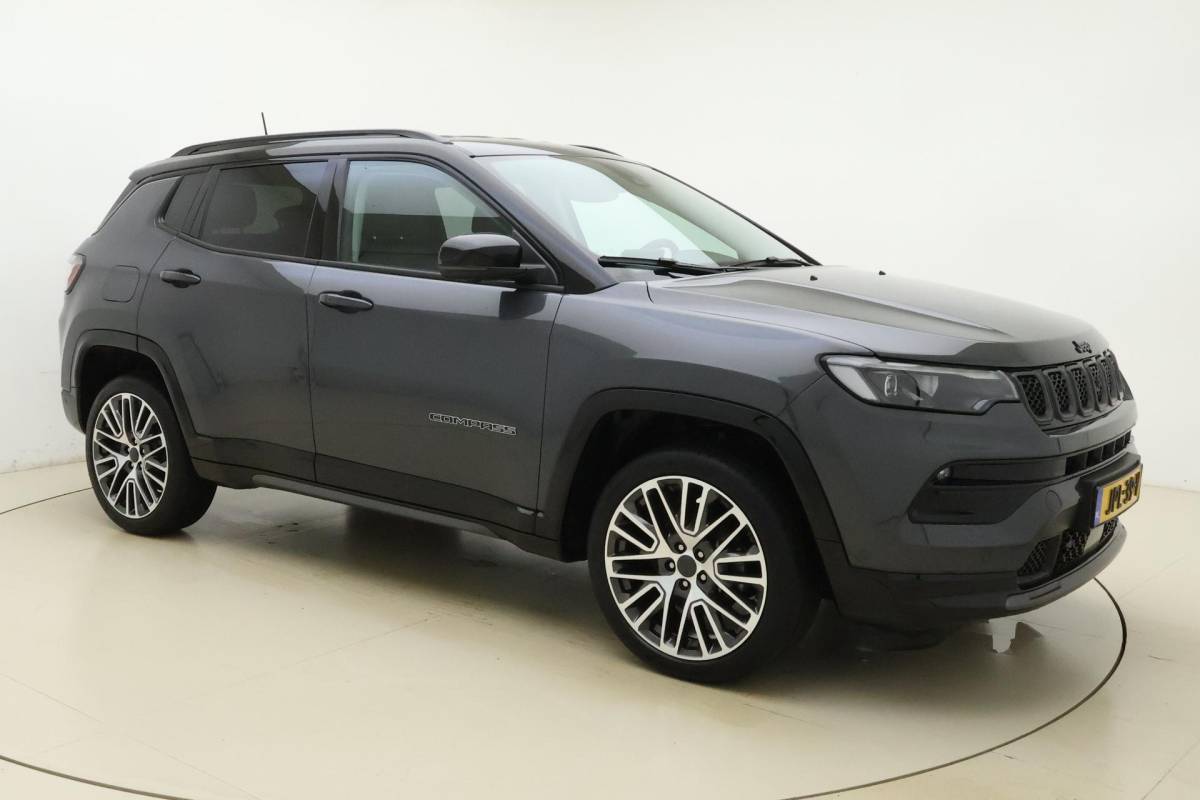 Jeep Compass Jeep Compass 1.5T 130pk Automaat e-Hybrid S | Navigatie | Lederen bekleding | Adapt. Cruise control | Climate control | Stoel- & stuurverwarming | Lichtmetalen velgen | Dakrails