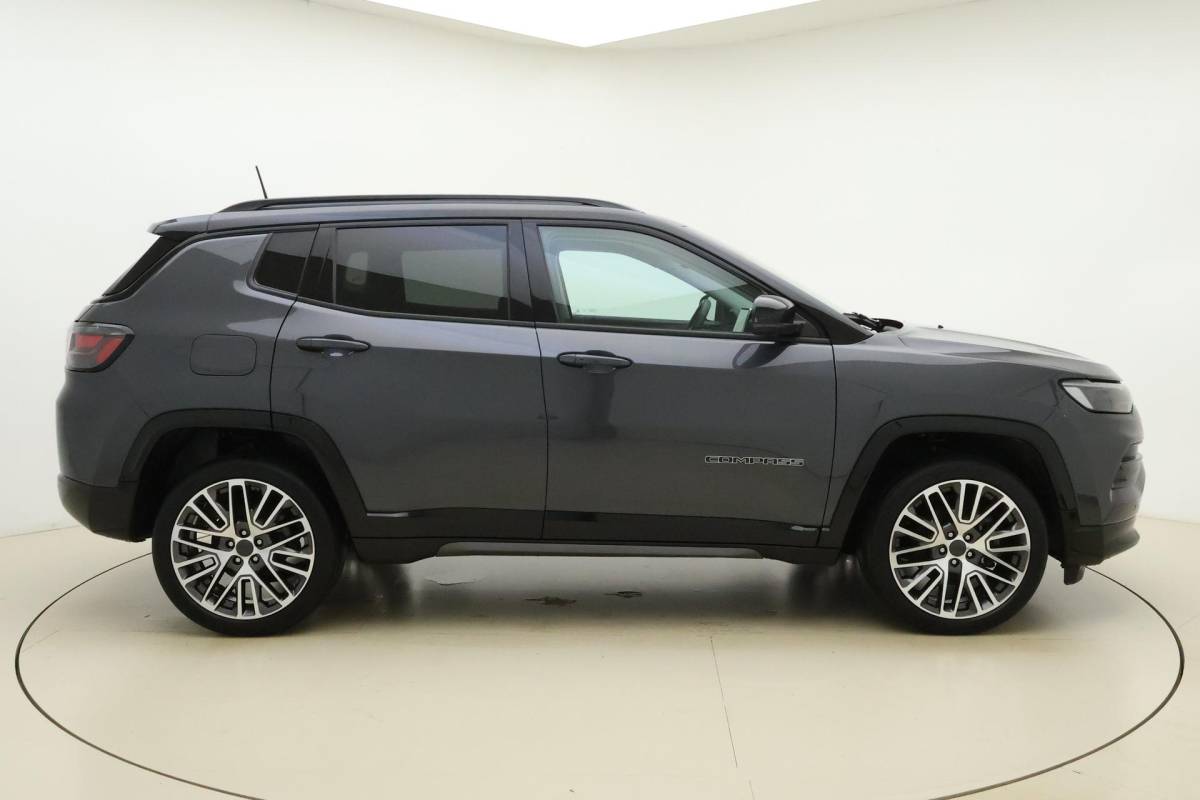 Jeep Compass Jeep Compass 1.5T 130pk Automaat e-Hybrid S | Navigatie | Lederen bekleding | Adapt. Cruise control | Climate control | Stoel- & stuurverwarming | Lichtmetalen velgen | Dakrails