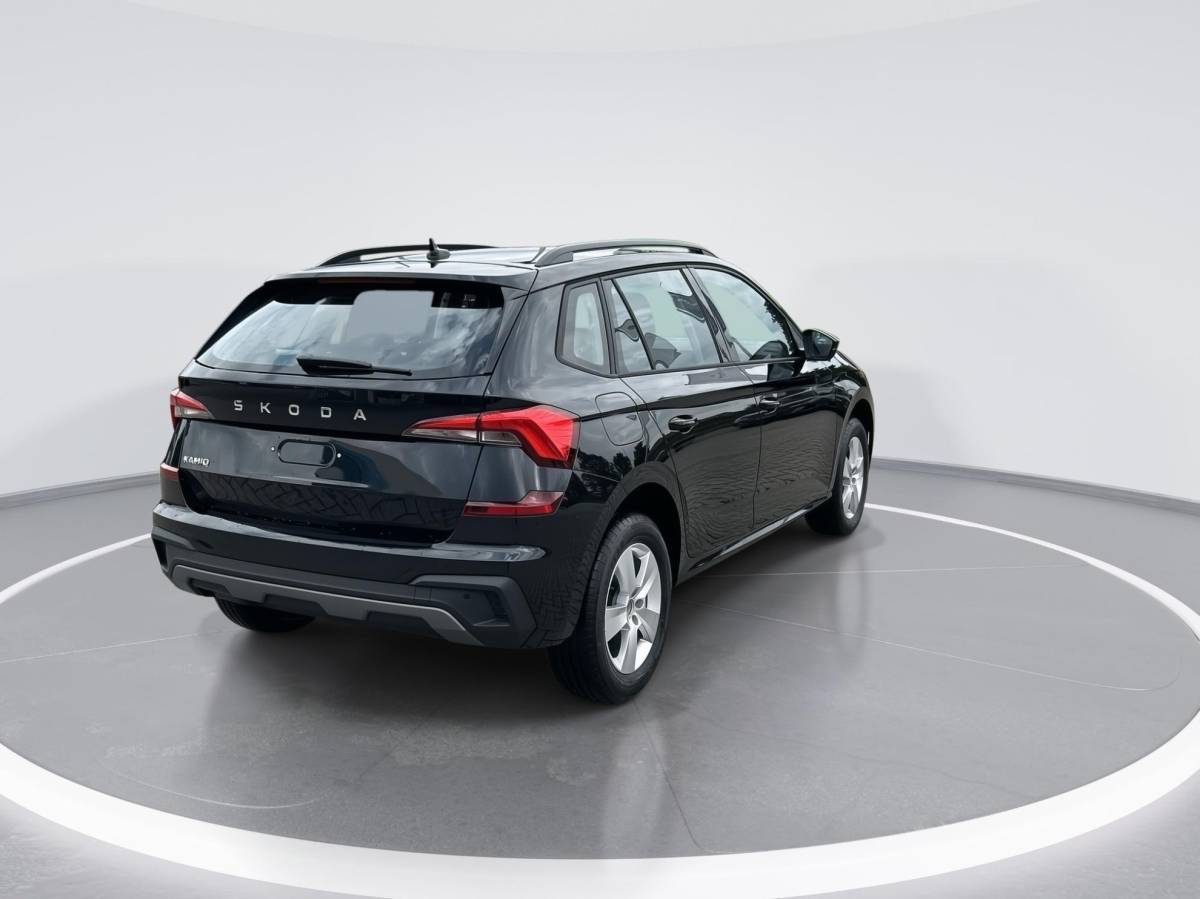 Škoda Kamiq Škoda Kamiq Selection 1.0 TSI 85 kW / 115 PK SUV 6 versn. Hand | Metallic Lak | 16” lichtmetalen velgen | 1.000,- inruilpremie