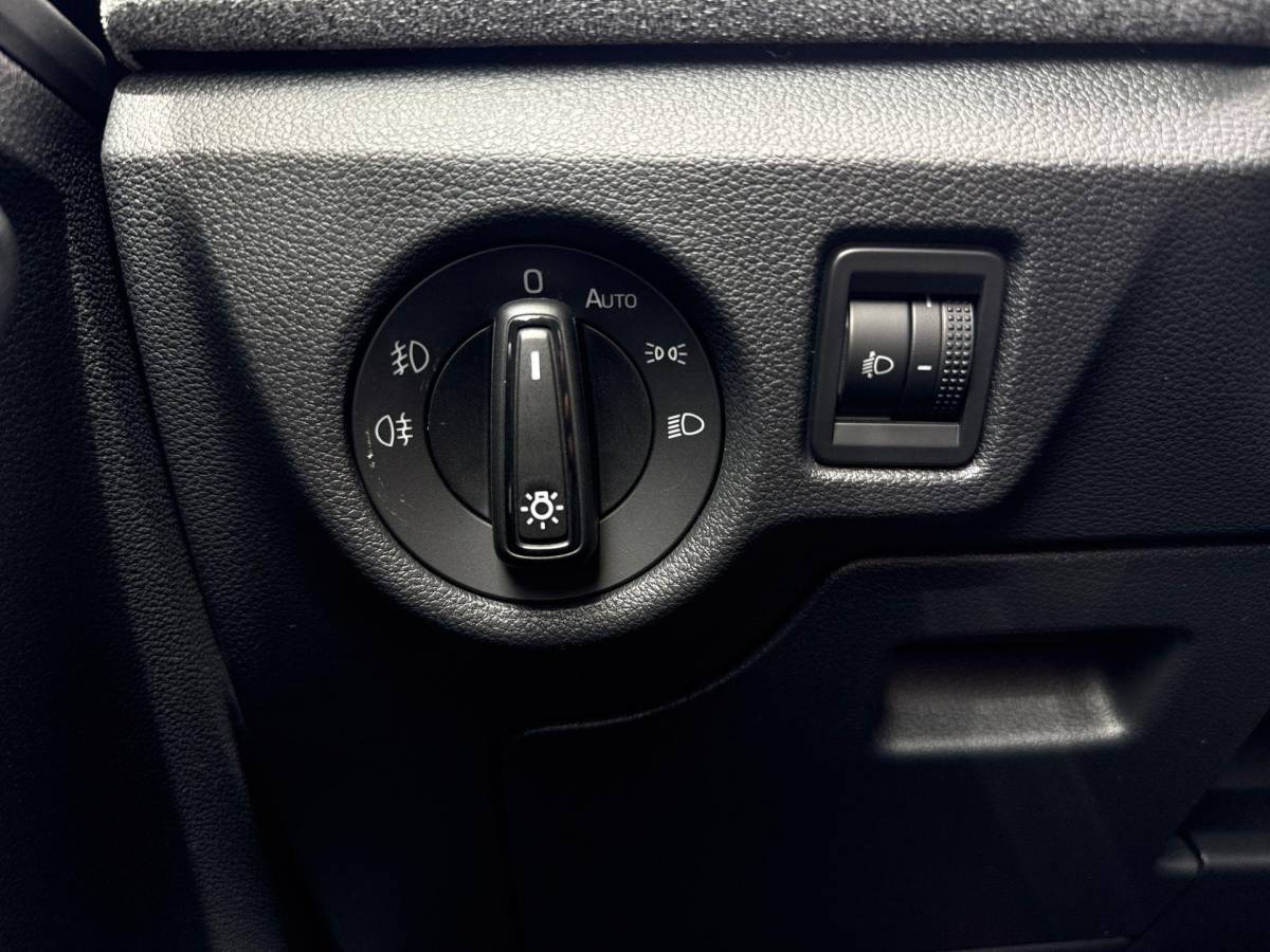 Škoda Kamiq Škoda Kamiq Selection 1.0 TSI 115 PK SUV 7-DSG | Privatelease € 423,- | € 1000,- Inruilpremie |