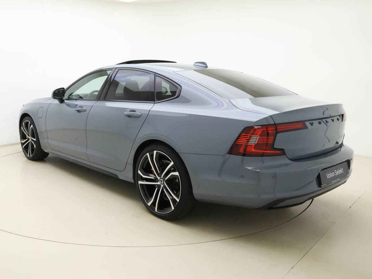 Volvo S90 Volvo S90 T8 AWD Ultimate Dark | Head up display | Luchtvering | Polestar tune | Trekhaak |21″ | 360 Camera | Alarm | Styling kit |