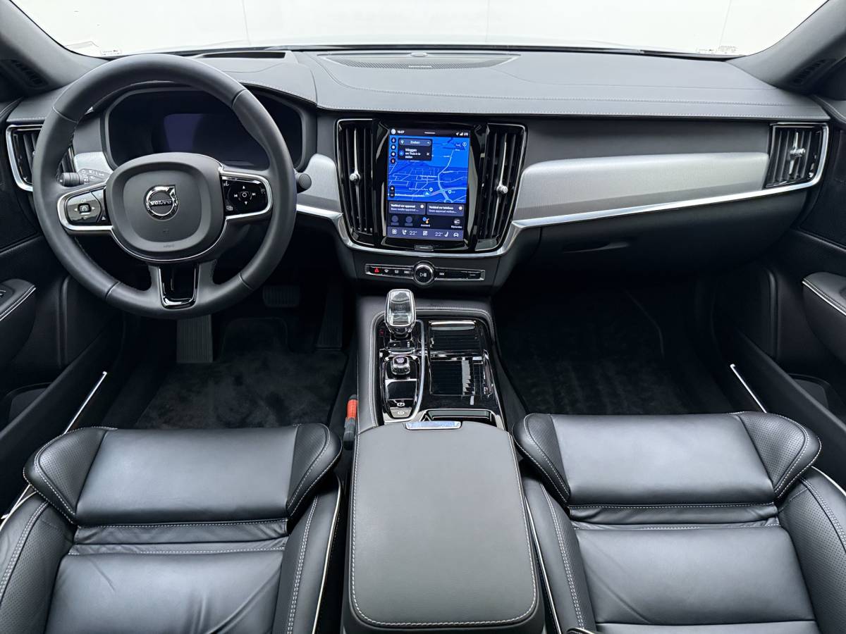 Volvo S90 Volvo S90 T8 AWD Ultimate Dark | Head up display | Luchtvering | Polestar tune | Trekhaak |21″ | 360 Camera | Alarm | Styling kit |