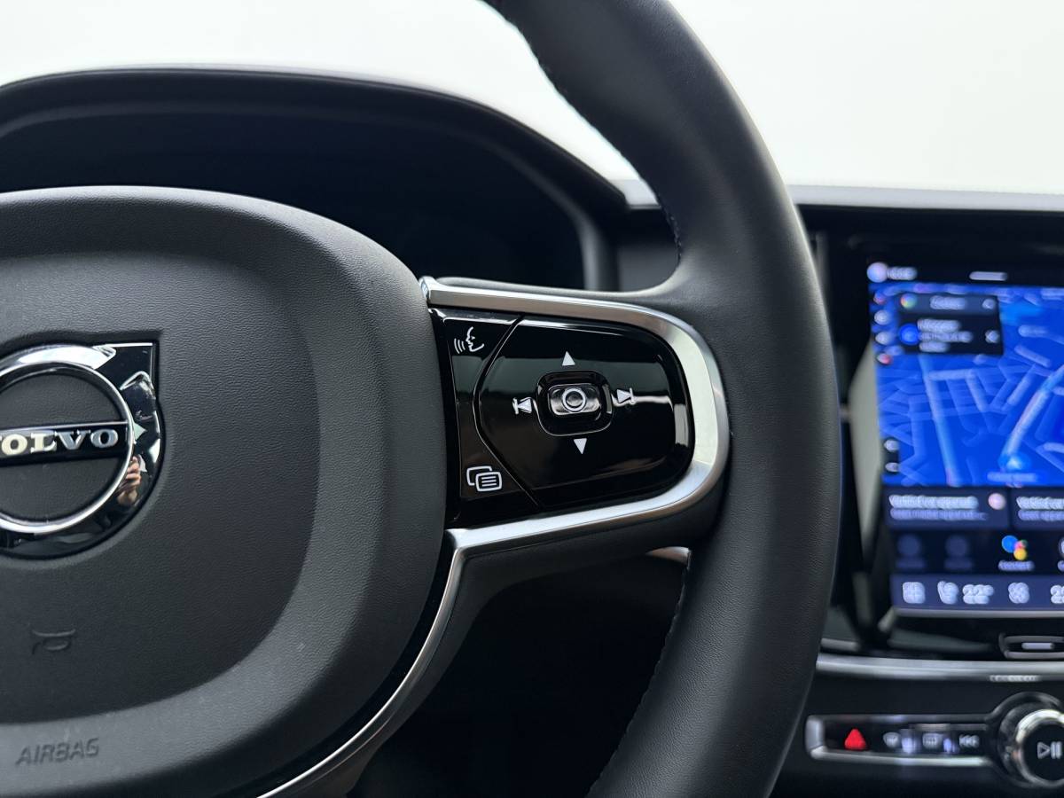 Volvo S90 Volvo S90 T8 AWD Ultimate Dark | Head up display | Luchtvering | Polestar tune | Trekhaak |21″ | 360 Camera | Alarm | Styling kit |