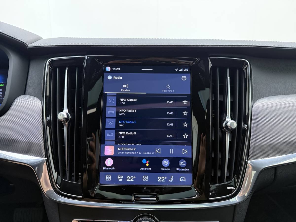 Volvo S90 Volvo S90 T8 AWD Ultimate Dark | Head up display | Luchtvering | Polestar tune | Trekhaak |21″ | 360 Camera | Alarm | Styling kit |