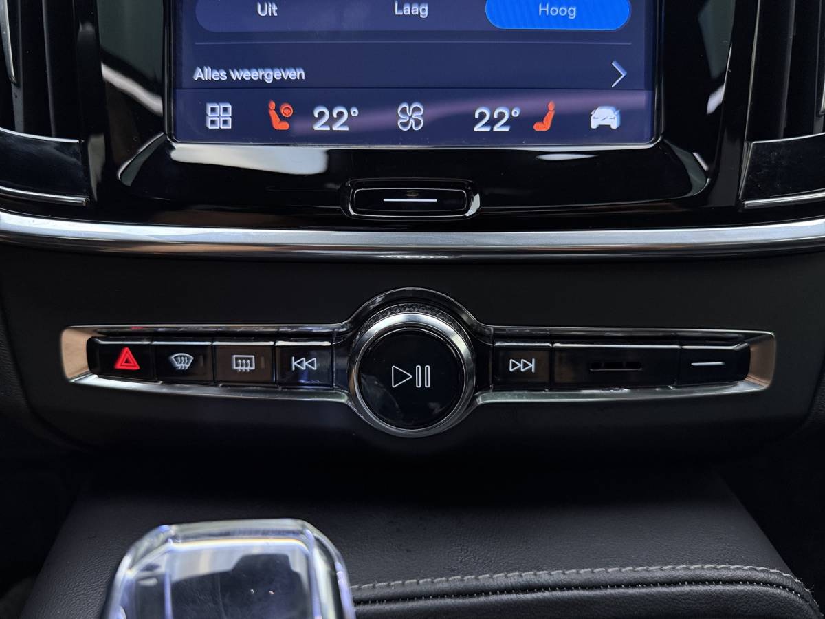 Volvo S90 Volvo S90 T8 AWD Ultimate Dark | Head up display | Luchtvering | Polestar tune | Trekhaak |21″ | 360 Camera | Alarm | Styling kit |