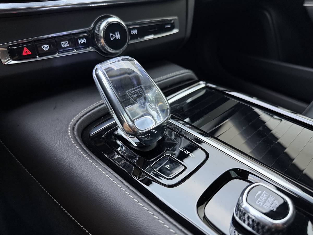 Volvo S90 Volvo S90 T8 AWD Ultimate Dark | Head up display | Luchtvering | Polestar tune | Trekhaak |21″ | 360 Camera | Alarm | Styling kit |