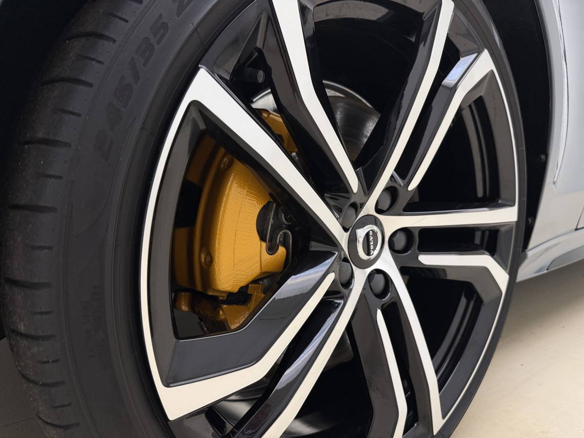 Volvo S90 Volvo S90 T8 AWD Ultimate Dark | Head up display | Luchtvering | Polestar tune | Trekhaak |21″ | 360 Camera | Alarm | Styling kit |