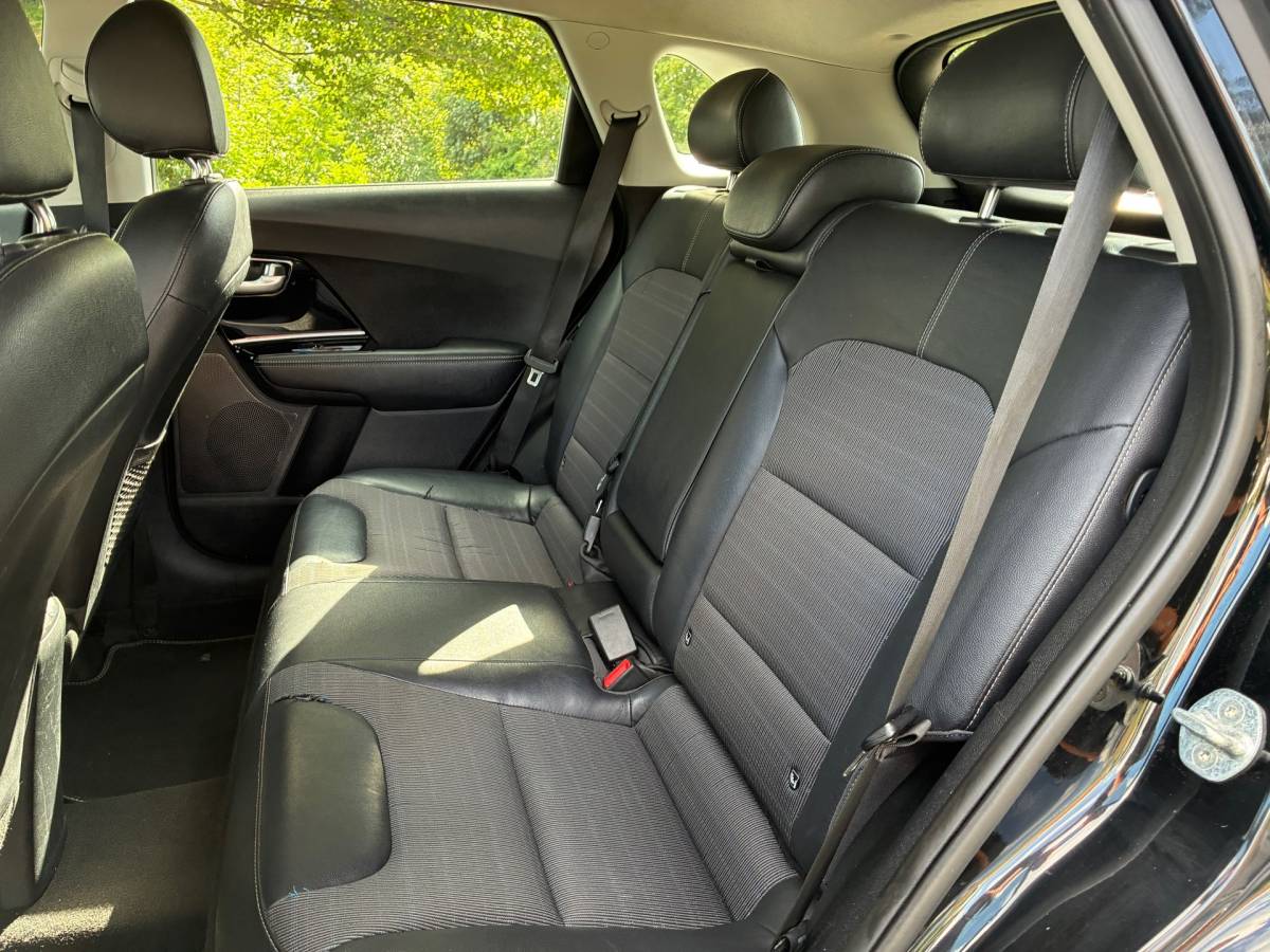 Kia Niro Kia Niro 1.6 GDi Hybrid DynamicLine | Carplay + Lane assist nu €14.975,-!!