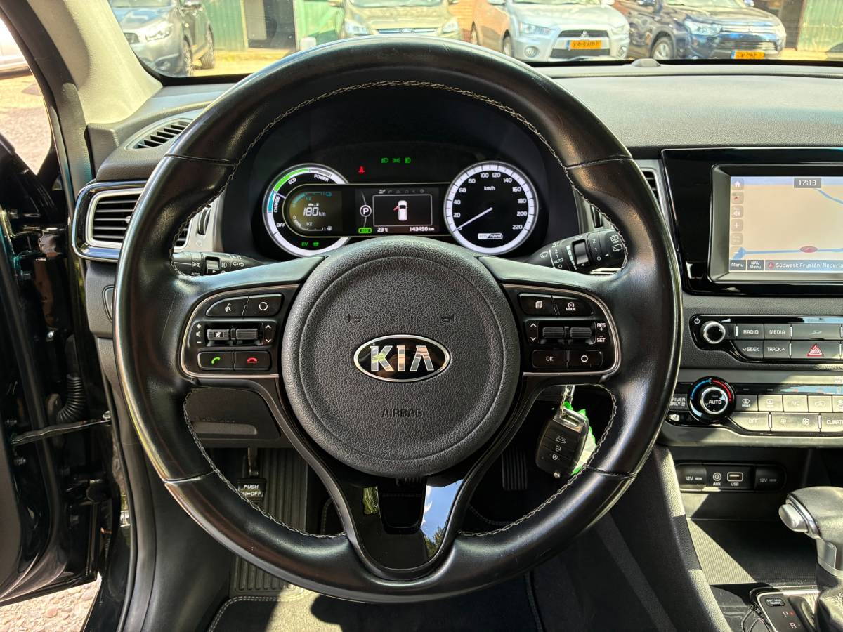 Kia Niro Kia Niro 1.6 GDi Hybrid DynamicLine | Carplay + Lane assist nu €14.975,-!!
