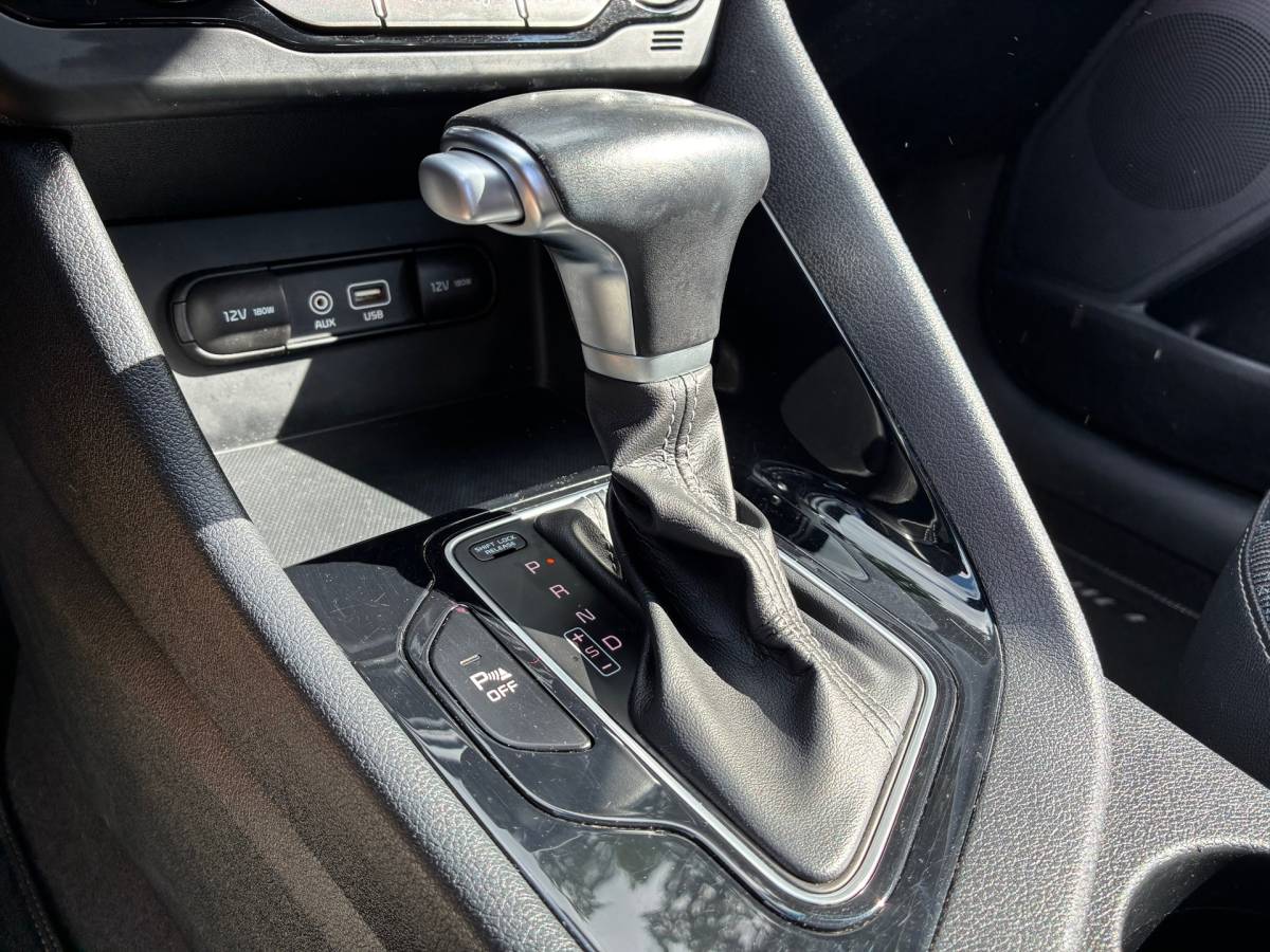 Kia Niro Kia Niro 1.6 GDi Hybrid DynamicLine | Carplay + Lane assist nu €14.975,-!!