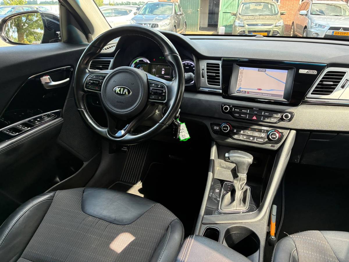 Kia Niro Kia Niro 1.6 GDi Hybrid DynamicLine | Carplay + Lane assist nu €14.975,-!!