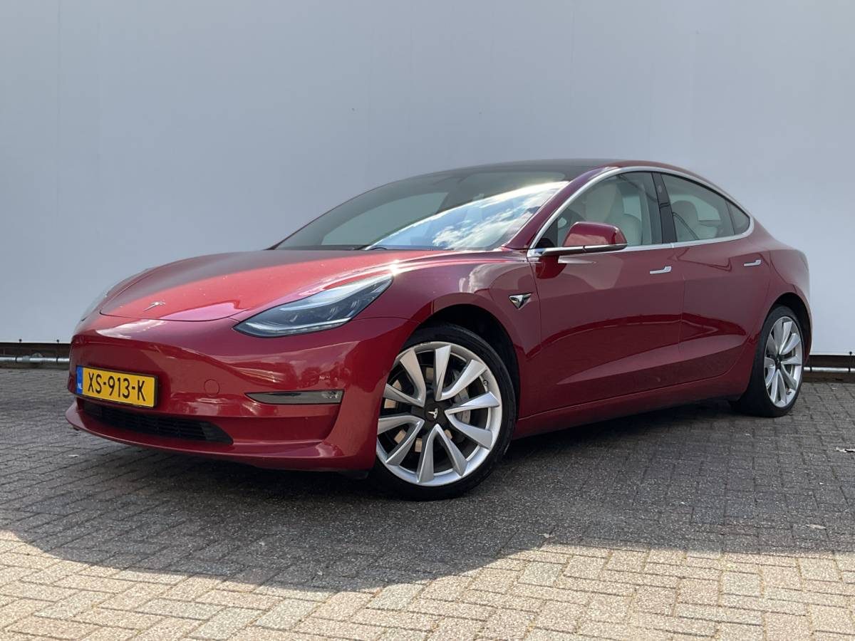 Tesla Model 3 Tesla Model 3 351pk Long Range AWD 75 kWh Incl.BTW Panorama Design