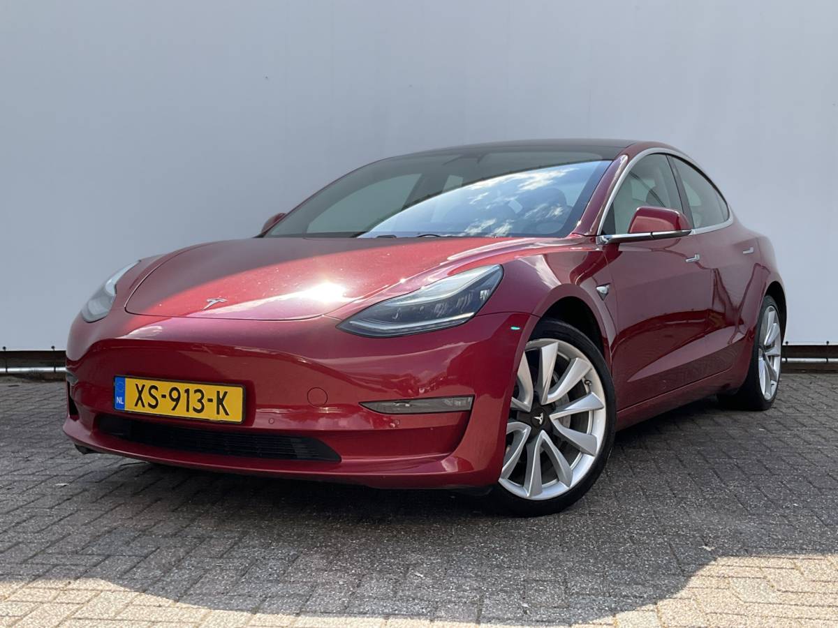 Tesla Model 3 Tesla Model 3 351pk Long Range AWD 75 kWh Incl.BTW Panorama Design