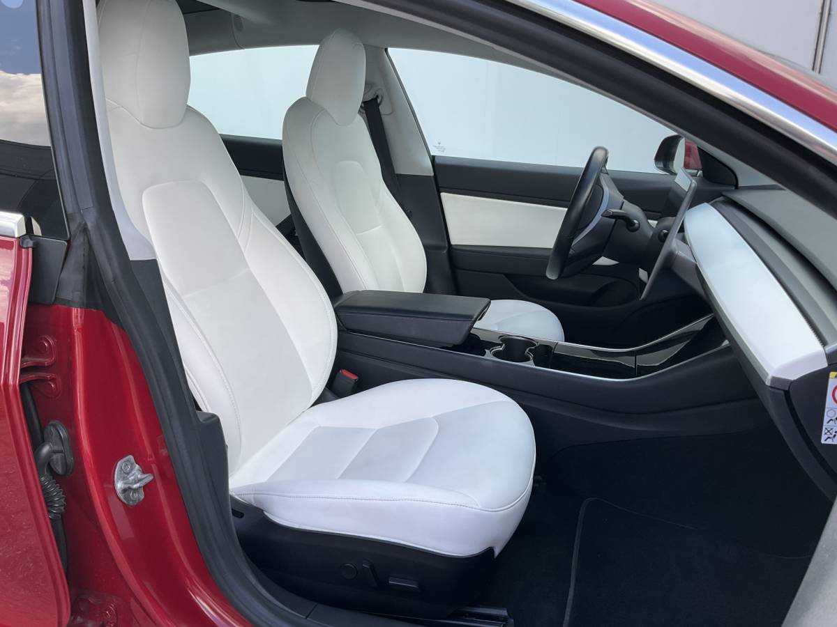 Tesla Model 3 Tesla Model 3 351pk Long Range AWD 75 kWh Incl.BTW Panorama Design