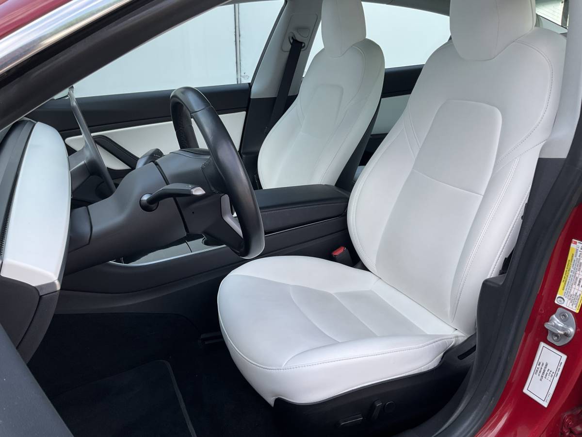 Tesla Model 3 Tesla Model 3 351pk Long Range AWD 75 kWh Incl.BTW Panorama Design
