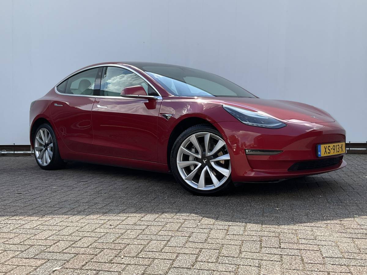 Tesla Model 3 Tesla Model 3 351pk Long Range AWD 75 kWh Incl.BTW Panorama Design