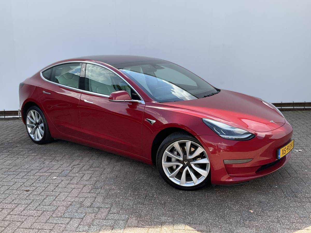Tesla Model 3 Tesla Model 3 351pk Long Range AWD 75 kWh Incl.BTW Panorama Design