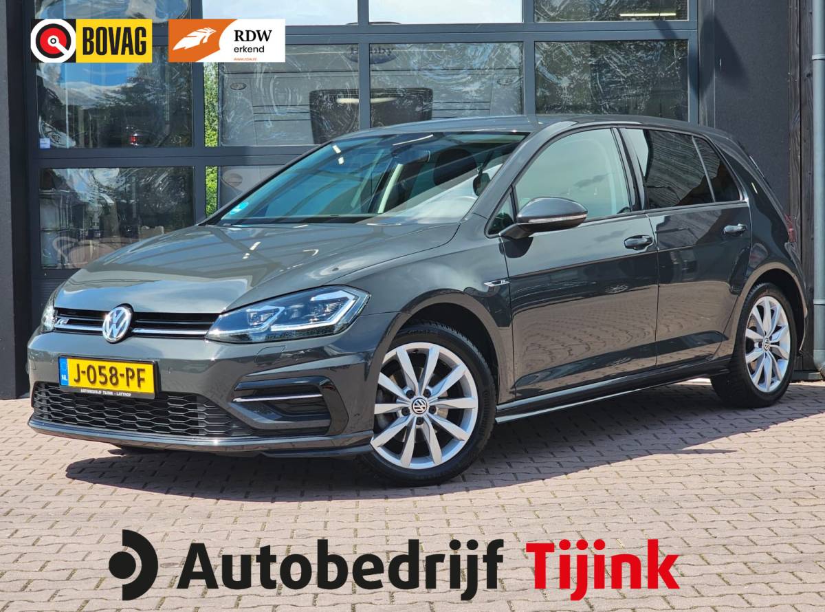 Volkswagen Golf Volkswagen Golf 1.5 TSI Highline Business R | Automaat | LED | Trekhaak | Navi | Stoelverwarming | All-seasons | PDC |