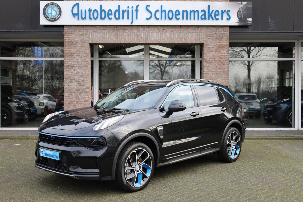 Lynk & Co 01 Lynk & Co 01 1.5 261PK! 6.6KWh 360-CAMERA PANO/SCHUIF INFINITY DAB NAVI CARPLAY STOELVERWARMING ELEK.ACHTERKLEP 20″LMV