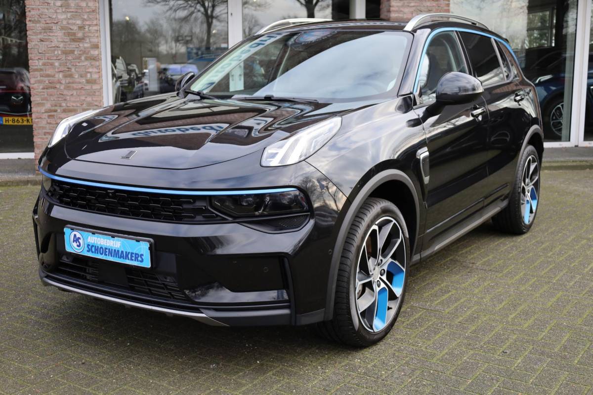 Lynk & Co 01 Lynk & Co 01 1.5 261PK! 6.6KWh 360-CAMERA PANO/SCHUIF INFINITY DAB NAVI CARPLAY STOELVERWARMING ELEK.ACHTERKLEP 20″LMV