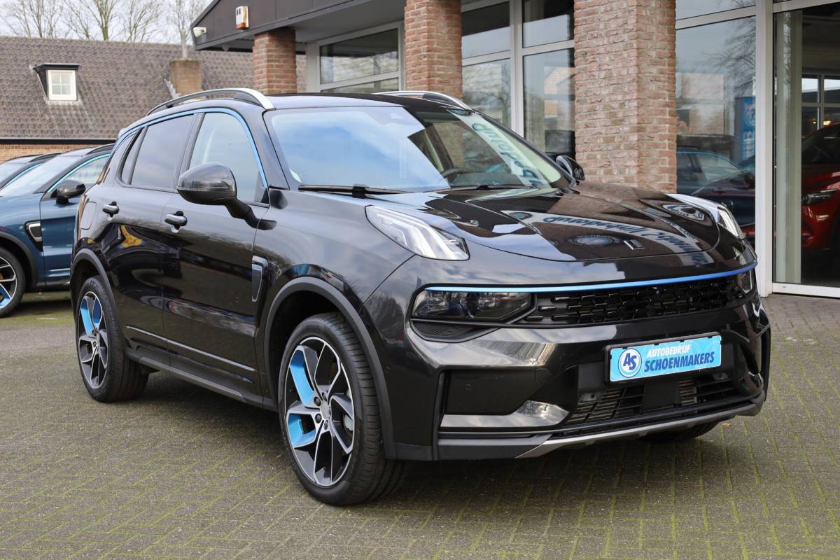 Lynk & Co 01 Lynk & Co 01 1.5 261PK! 6.6KWh 360-CAMERA PANO/SCHUIF INFINITY DAB NAVI CARPLAY STOELVERWARMING ELEK.ACHTERKLEP 20″LMV